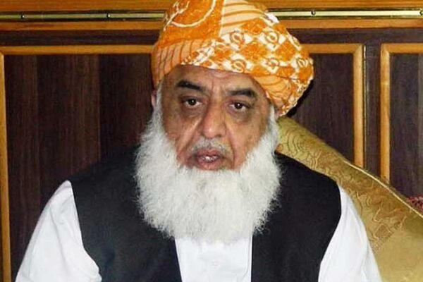 حکمران کشمیر کو بیچ چکے ہیں عوام کو سچ بتائیں، فضل الرحمان