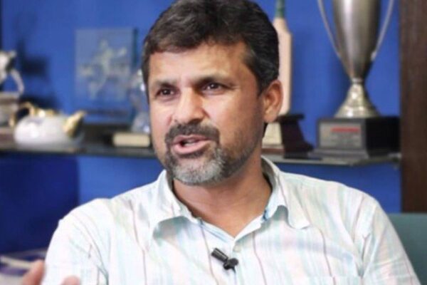 سرفراز احمد کو کپتانی سے ہٹانے سے پہلے متبادل تلاش کرنا ضروری ہے، معین خان