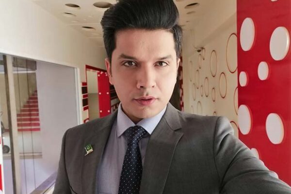 مقتول ٹی وی اینکر مرید عباس کے اہلخانہ کا ناقص تفتیش پر احتجاج