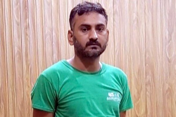 گوجرانوالہ سے بھارتی شہری گرفتار، جعلی پاکستانی شناختی کارڈ بھی برآمد