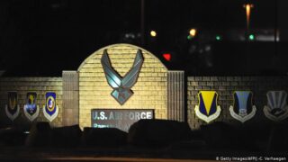 Ramstein Air Base bei Nacht