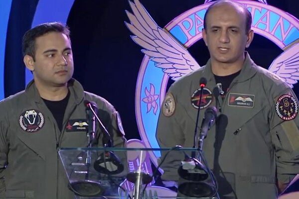 بھارت 27 فروری کبھی نہیں بھولے گا : آصف غفور کا مجاہدینِ افلاک کو خراج تحسین