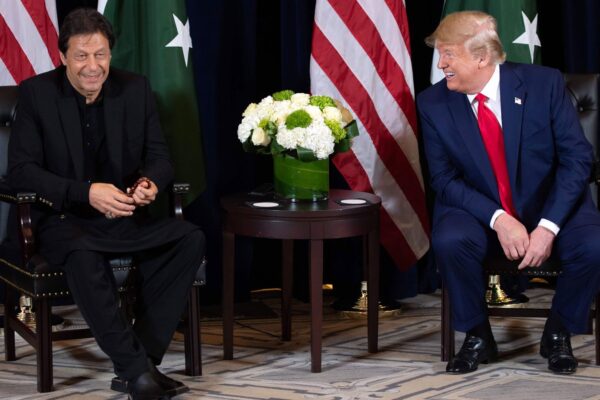 ٹرمپ نے وزیراعظم عمران خان کو ایران سے بات چیت کا مینڈیٹ دے دیا