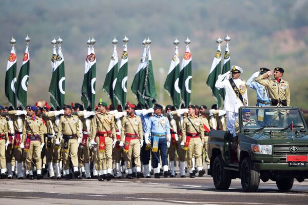 ملک بھر میں یوم دفاعِ پاکستان یکجہتی کشمیر کے ساتھ منایا جا رہا ہے