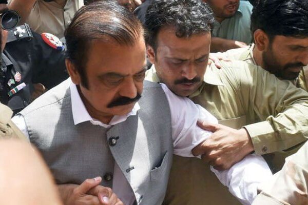 ’عدالت آ کر پتا چلا مجھ سے ہیروئن نکلی‘، رانا ثنااللہ کے جوڈیشل ریمانڈ میں مزید توسیع