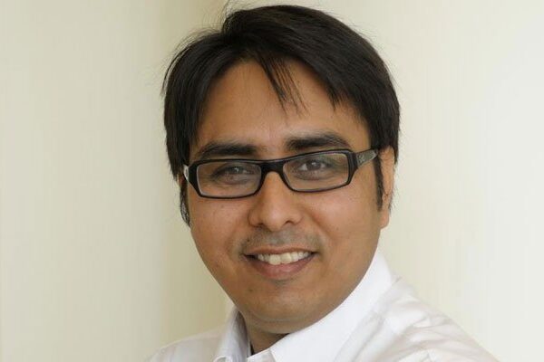 شہباز گل کو کس کے کہنے پر ہٹایا گیا؟ وزیراعظم کے معاون خصوصی نے وضاحت کر دی