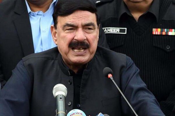 ہمیں کہنا ہے کچھ۔۔۔۔۔