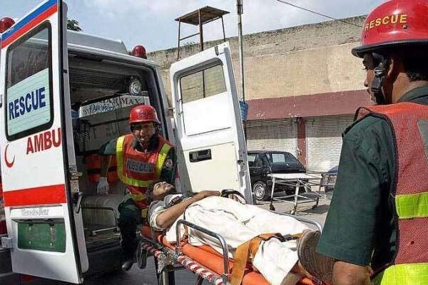 شیخوپورہ: ٹریفک حادثے میں ایک ہی خاندان کے 18 افراد زخمی