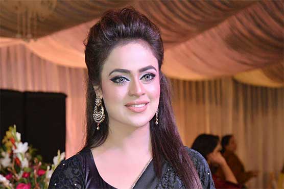 صوبیہ خان نے شوبز سے عارضی طور پر کنارہ کشی کرلی