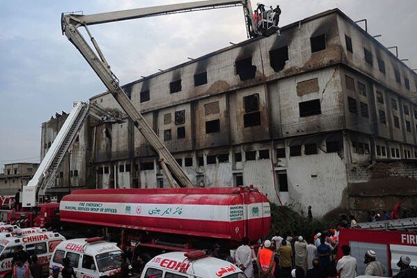 سانحہ بلدیہ فیکٹری: تفتیشی افسر بیان قلمبند کراتے ہوئے رو پڑا