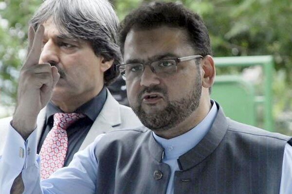 حسین نواز نے نواز شریف کو زہر دیے جانے کا خدشہ ظاہر کر دیا