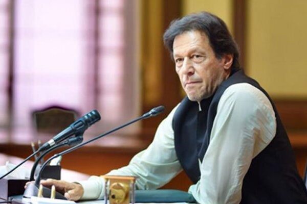 ایل او سی کی خلاف ورزی کا بہانہ بنا کر بھارت حملہ کر سکتا ہے: وزیراعظم
