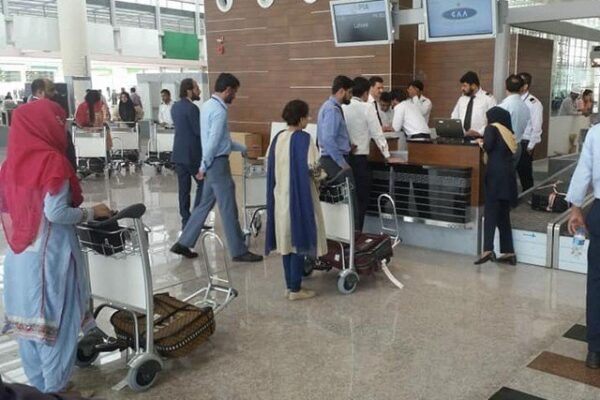 اسلام آباد ایئرپورٹ سے لاکھوں روپے کی غیرملکی کرنسی سمگلنگ کی کوشش ناکام