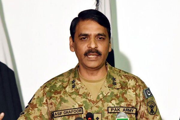 بھارتی آرمی چیف سیاسی آقاؤں کے مفادات کیلئے جنگ کے شعلے بھڑکا رہے ہیں۔ میجر جنرل آصف غفور