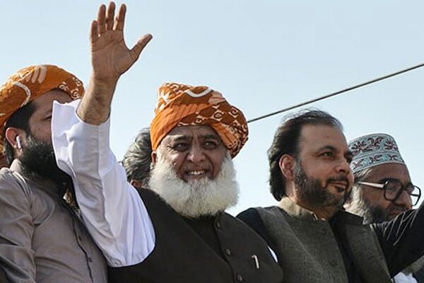 مولانا فضل الرحمان پر ’بھارتی ایجنسی را‘ کے حملے کا تھریٹ الرٹ جاری