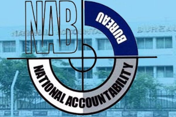 بیورو کریسی نے نیب کو حکومتی ایجنڈے پر عمل درآمد میں رکاوٹ قرار دے دیا