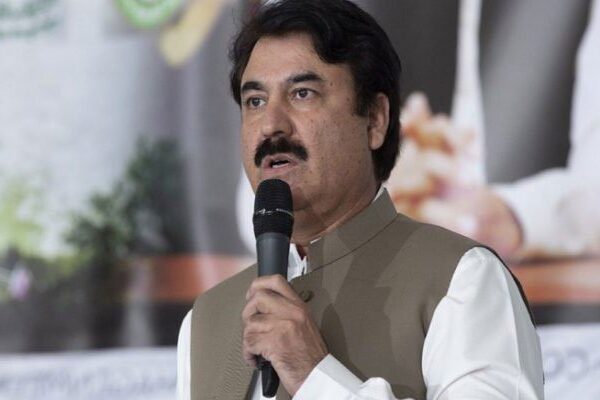 فضل الرحمان کو مذہب کارڈ استعمال کرنے کی اجازت نہیں دیں گے
