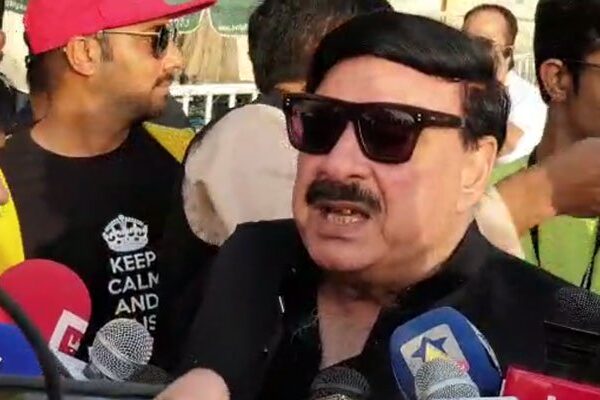 شیخ رشید کا مولانا فضل الرحمان کو مشورہ