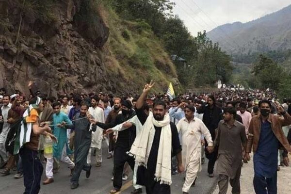 ایل او سی کے قریب جموں و کشمیر لبریشن فرنٹ کا دھرنا جاری