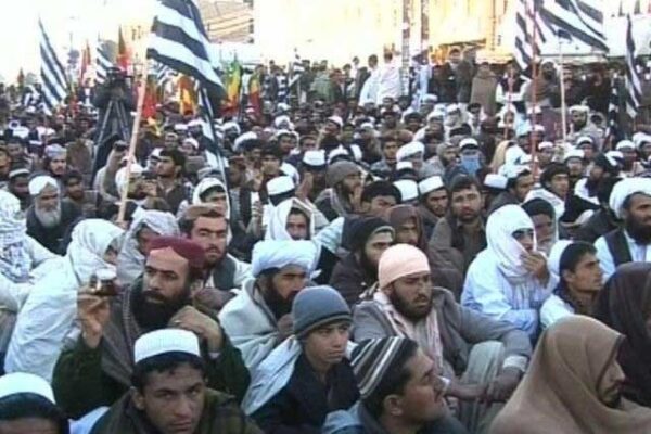 آزادی مارچ کا معاملہ پارلیمنٹ میں ہی حل کیا جائے، اسلام آباد ہائیکورٹ