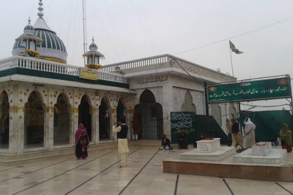 کرامت فرید