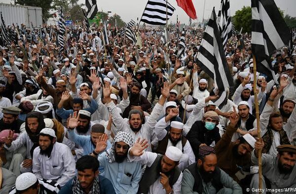 پاکستان کی تاریخ کا سب سے معصومانہ دھرنا