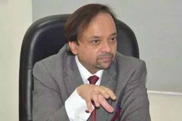 دماغ کی رگیں 80 فیصد بند، نواز شریف کی حالت انتہائی تشویشناک