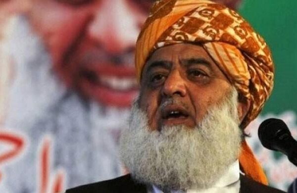 آزادی مارچ: ہم نے حکمرانوں کا غرور خاک میں ملا دیا: فضل الرحمان