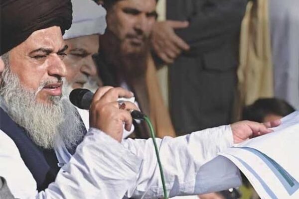خادم رضوی کے بھائی امیر حسین سمیت 35 کارکنوں پر فرد جرم عائد