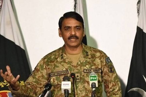 مولانا کا مارچ سیاسی سرگرمی ہے، جس سے فوج کا لینا دینا نہیں: ترجمان پاک فوج
