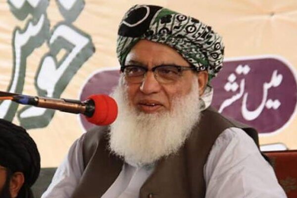 اتنے زیادہ لوگ دیکھ کر عمران خان کے ہاتھ پاؤں پھول گئے ہیں: عطاء الرحمان