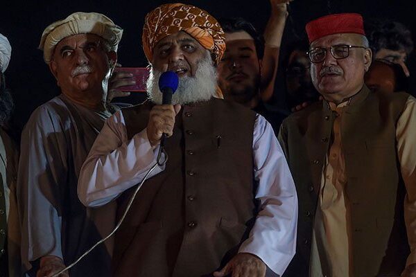 انگوٹھا چھاپ اسمبلیوں کو تسلیم نہیں کریں گے، مولانا فضل الرحمان
