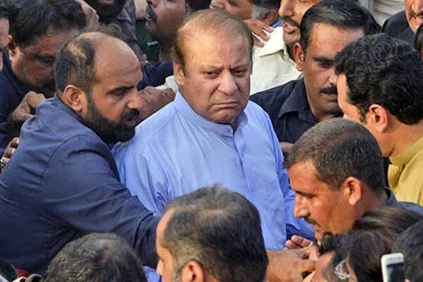 درخواست قابل سماعت: نواز شریف کے معاملے پر آج پھر سماعت ہو گی