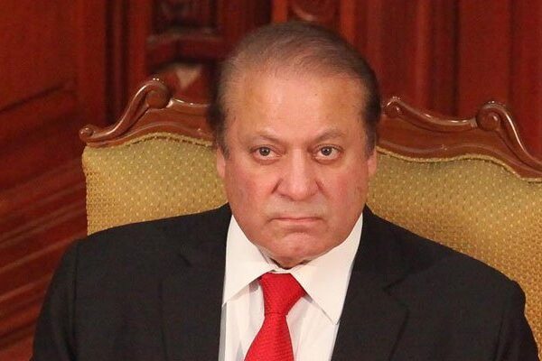 ’نواز شریف منگل کو علاج کیلئے بیرون ملک روانہ ہو جائیں گے‘