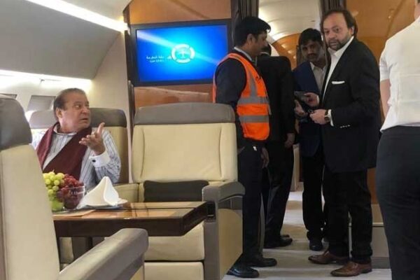 سابق وزیراعظم نواز شریف لندن پہنچ گئے