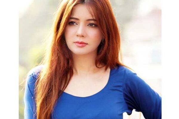 رابی پیر زادہ نے شوبز سے کنارہ کشی کا اعلان کر دیا