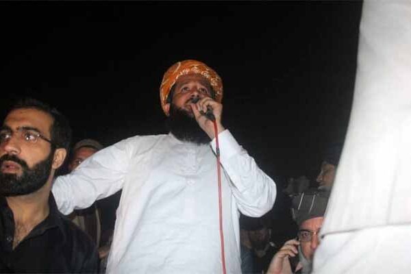 آزادی مارچ:  وزیراعظم کا استعفیٰ لیے بغیر تحریک ختم نہیں ہو گی