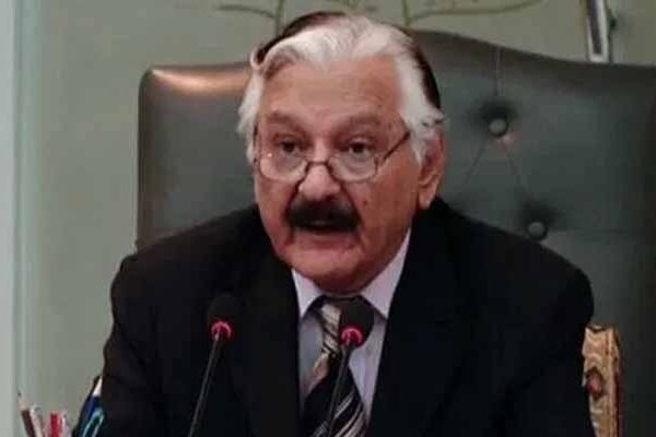 ’پی ٹی آئی فنڈنگ کیس چیف الیکشن کمشنر کی ریٹائرمنٹ سے قبل مکمل ہونے کا امکان نہیں‘