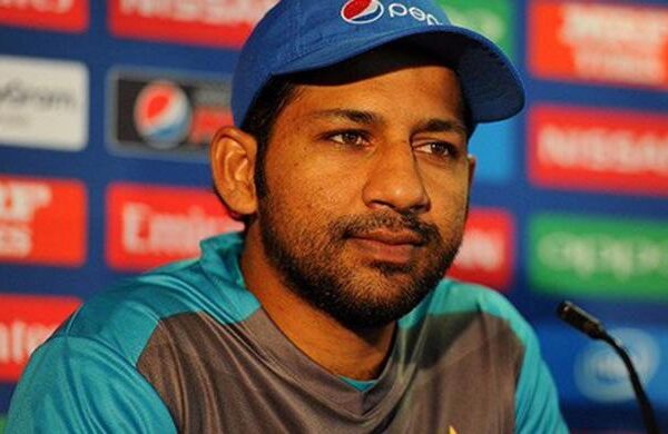 سرفراز احمد کا بابر اعظم پر تنقید سے گریز، نیک خواہشات کا اظہار