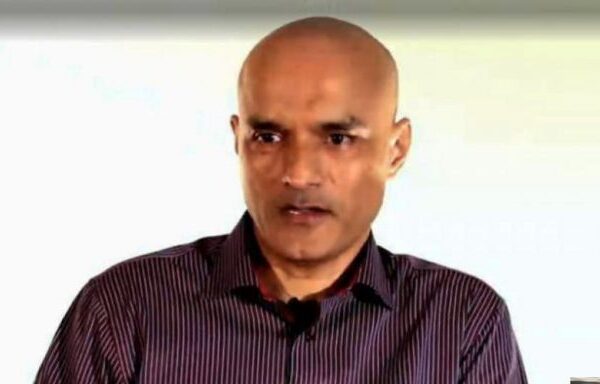 کلبھوشن کے معاملے پر کوئی ڈیل نہیں ہو گی: پاکستان کا دو ٹوک مؤقف