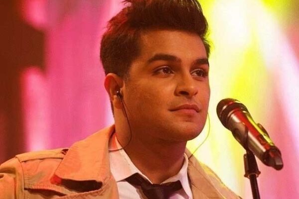 کنسرٹ کے دوران جوتا اچھالنے کی وڈیو پرعاصم اظہر کی وضاحت