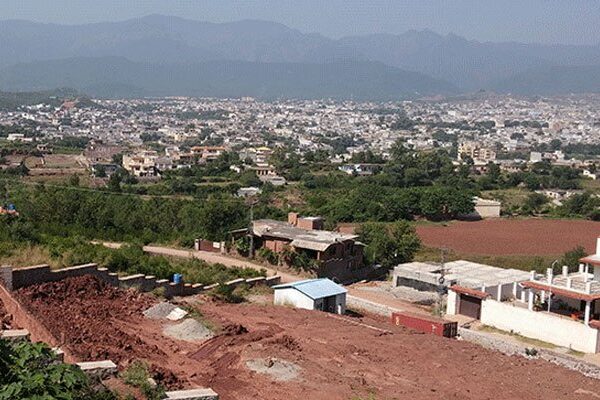 بنی گالہ کیس: ایسا نہ ہو چک شہزاد والا حال بنی گالہ میں بھی ہو جائے: سپریم کورٹ