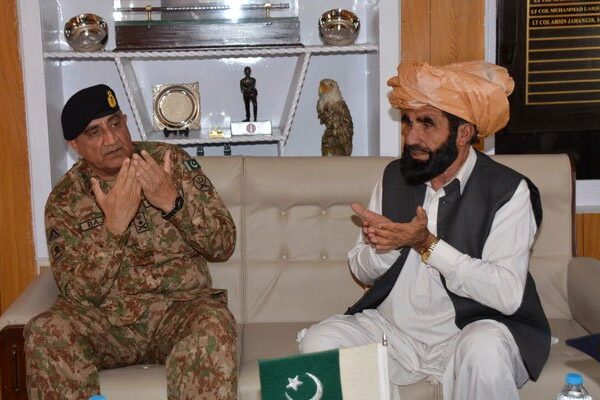 نقیب کے والد سے کیا گیا وعدہ پورا کرنے کی کوششیں جاری رہیں گی، آرمی چیف