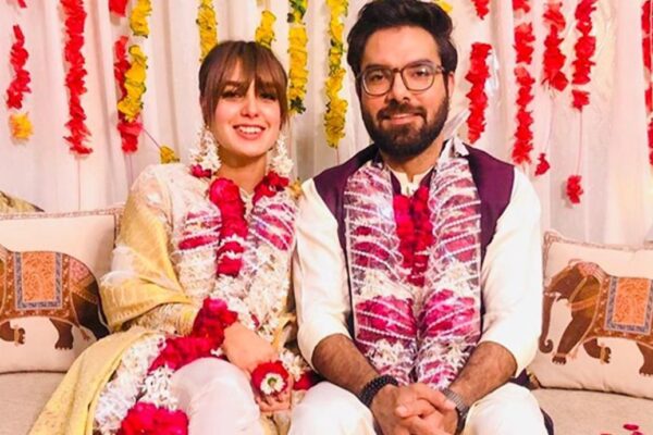 اقراء عزیز اور یاسر کی شادی کا دلچسپ دعوت نامہ