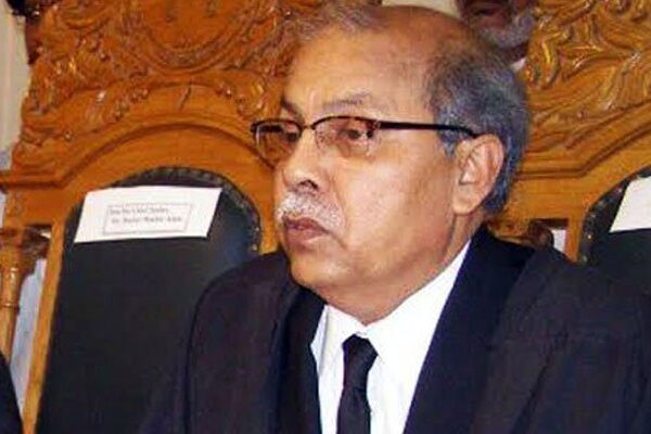 جسٹس گلزار نے پاکستان کے 27 ویں چیف جسٹس کی حیثیت سے حلف اٹھا لیا