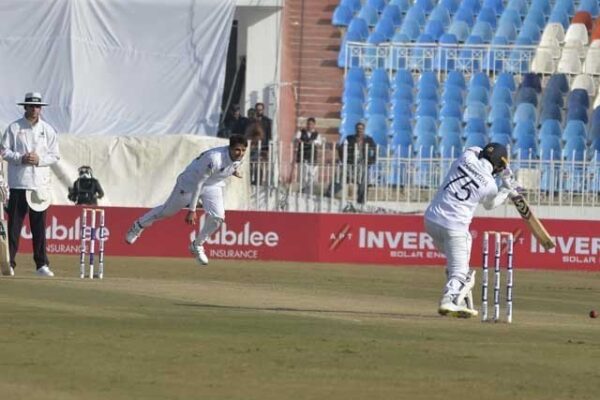 پاکستان اور سری لنکا کے درمیان پہلا ٹیسٹ بغیر نتیجہ کے ختم