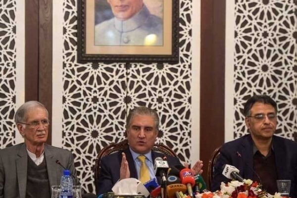 آرمی چیف کی توسیع پر قانون سازی؛ 3 رکنی حکومتی کمیٹی قائم