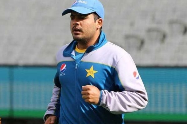 روہانسے شرجیل خان نے سر جھکا کر ٹیم سے معافی مانگ لی