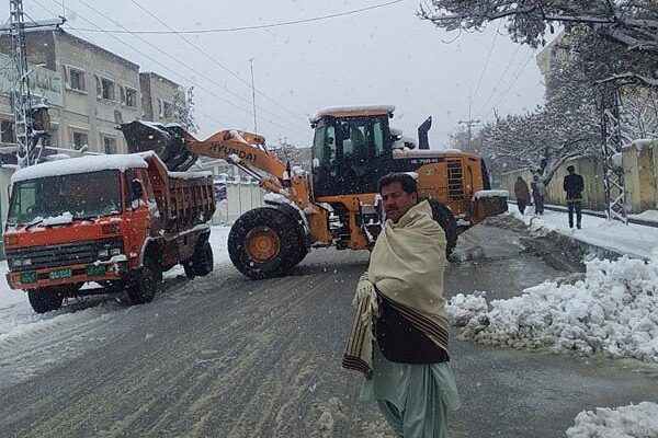بلوچستان: بالائی علاقوں میں شدید برفباری، 15 افراد جاں بحق