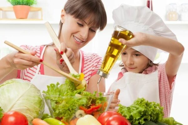 بچے صحت مند کھانوں کی ویڈیو دیکھ کر کھانے کی جانب راغب ہو سکتے ہیں